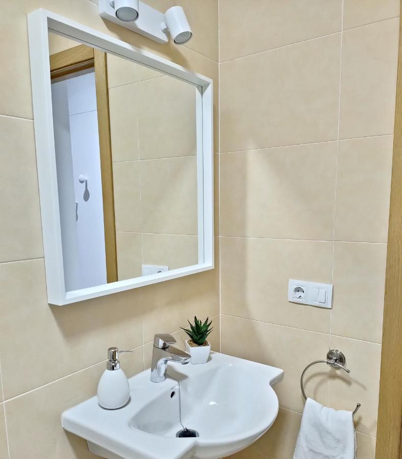 Relax Chiclana-Aparcamiento Privado-Tv Cable-Wifiplus-Aire Acond-Incluido Chiclana de la Frontera Ngoại thất bức ảnh
